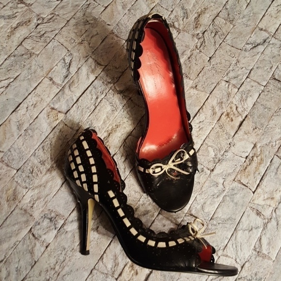 The LOOK  heels size 9 - Picture 1 of 8